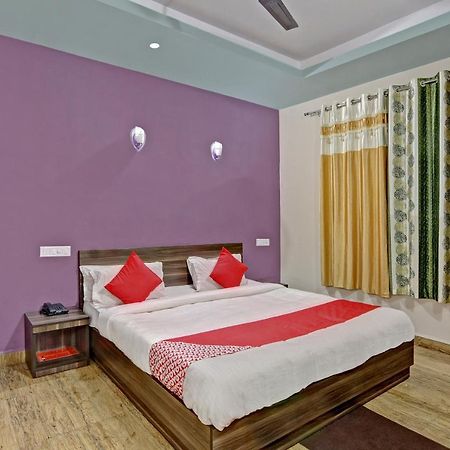 Oyo 48704 Rashi Farms Hotel Hubli Exterior photo