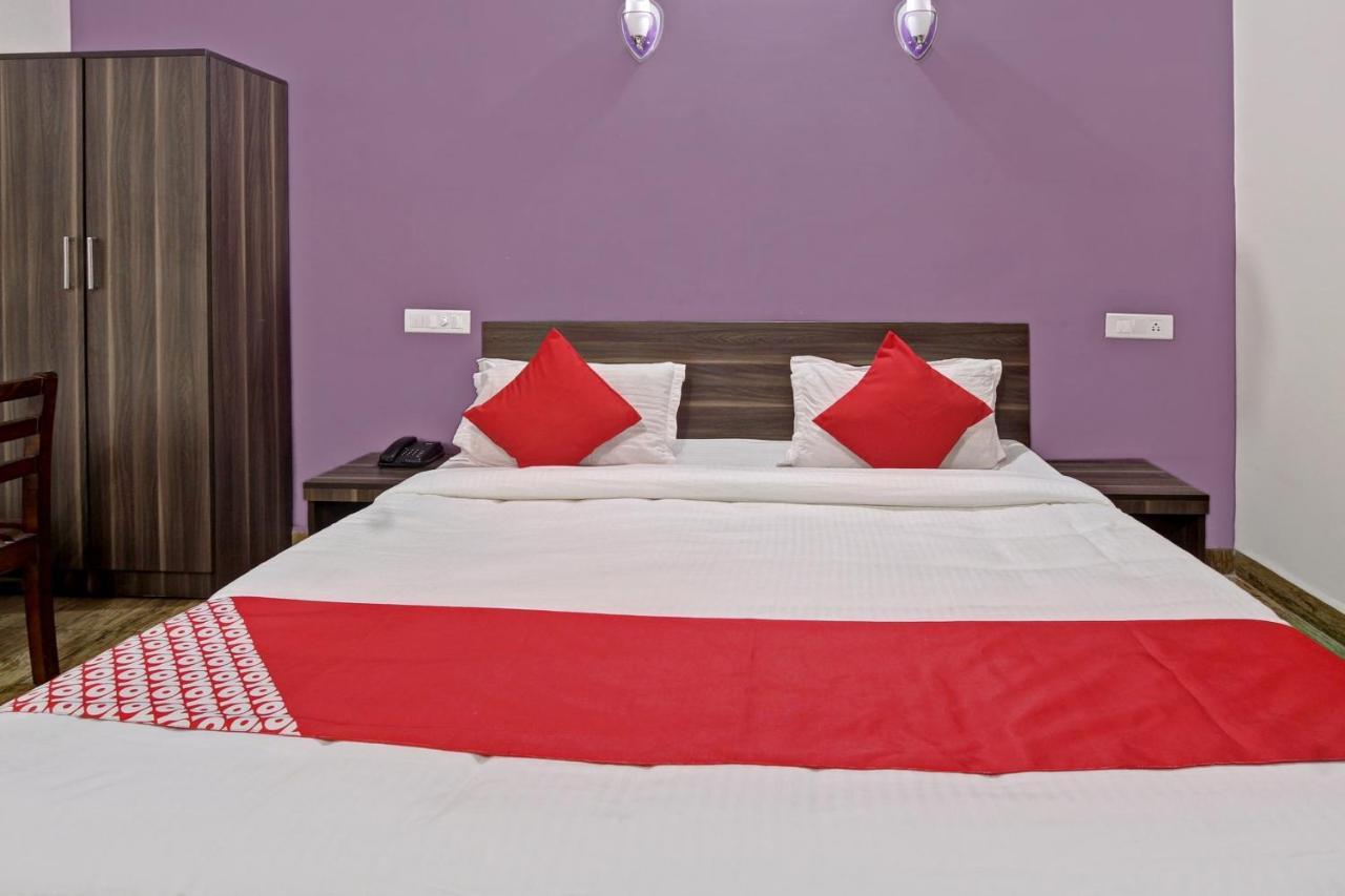 Oyo 48704 Rashi Farms Hotel Hubli Exterior photo
