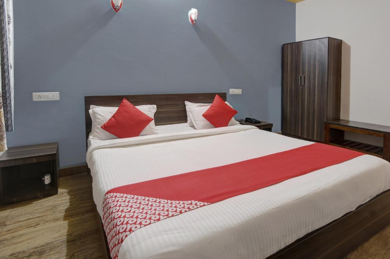 Oyo 48704 Rashi Farms Hotel Hubli Exterior photo