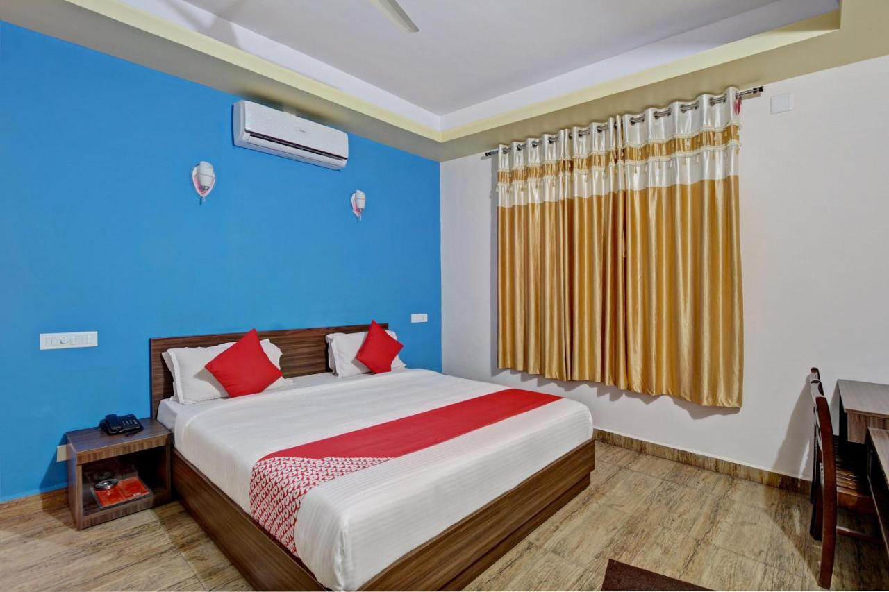 Oyo 48704 Rashi Farms Hotel Hubli Exterior photo